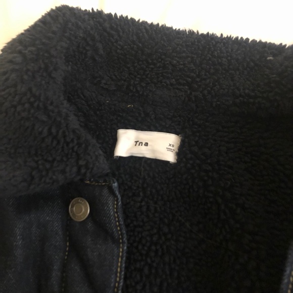 Aritzia TNA Murad Denim Coat with Sherpa - Picture 2 of 2